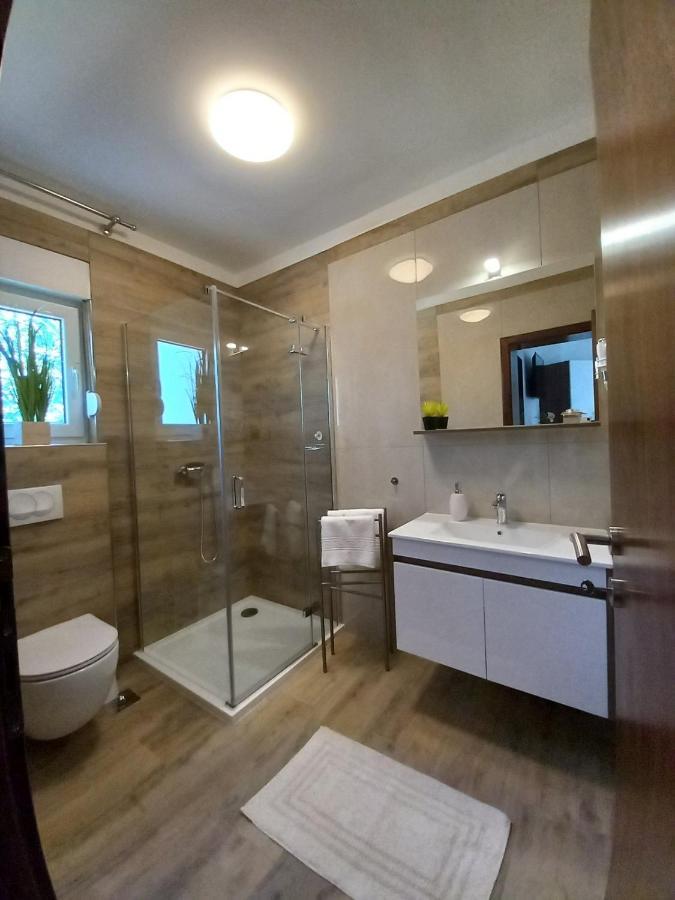 Garfild 1 Guest House Novi Vinodolski Buitenkant foto