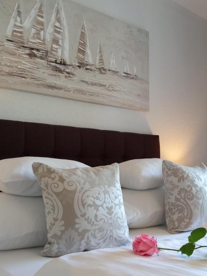 Garfild 1 Guest House Novi Vinodolski Buitenkant foto